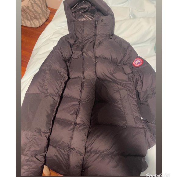 New without tag Canada goose puffer - Picture 3 of 9